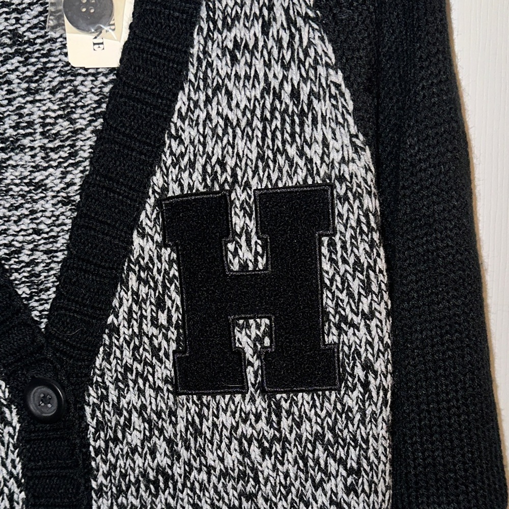 Forever 21 Black and White Button-Up Cardigan - Picture 3 of 9